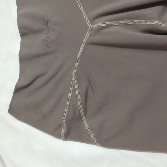 Alphalete Surface Power Legging, Color Willow Size XS - Picture 9 of 13